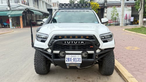 Tacoma 2016 Trd full sport អូតូកាពីតាស V6 ឡានស្អាតអត់បុកប៉ះ