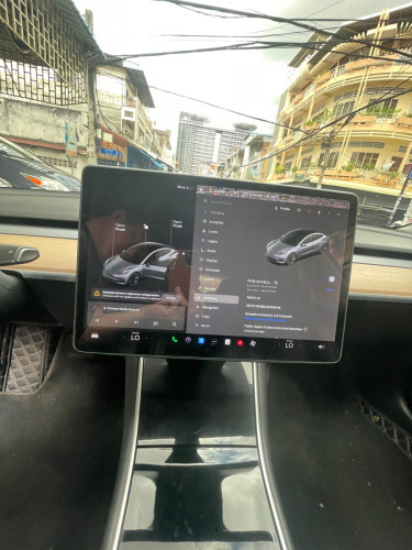 Tesla Model 3 2018 Long Range Dual Motor 7មុឺនម៉ាយសុីន មានFast Charge CCS2ស្រាប់ផ្លាកលេខម្ចាស់ដើមទី1