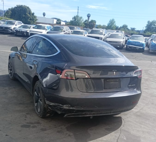 Tesla Model 3 AWD Long Range