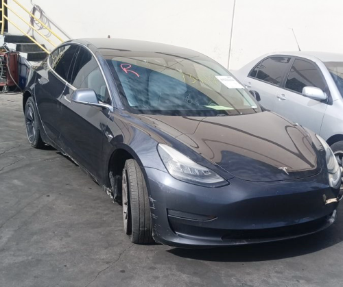 Tesla Model 3 AWD Long Range
