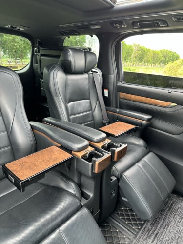 TOYOTA ALPHARD 2016 UP 2020 (Hybrid)  EXECUTIVE LOUNGE