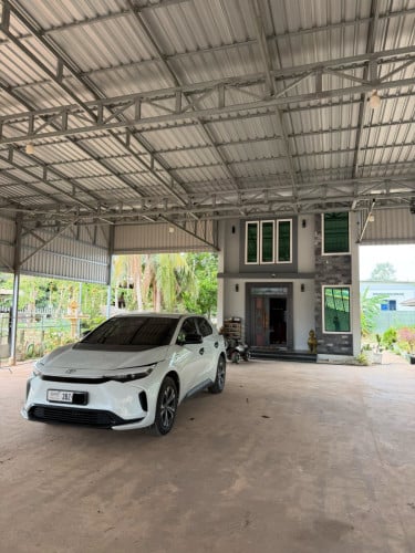 Toyota bz4x 2024 Rang615Km ទើបតែប្រើបាន2មុឺនគីឡូ