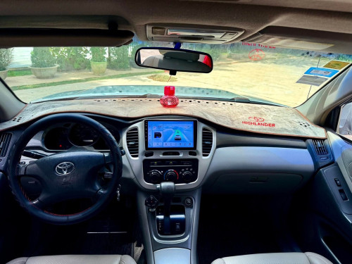 Toyota Higlander 2002 ប៉ុង2 បើកតំបូល V6