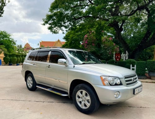 Toyota Higlander 2002 ប៉ុង2 បើកតំបូល V6