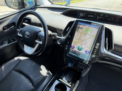 Toyota Prius Prime Full Premium 2017 ឡាន​កាលី​ ទឹក​ថ្នាំ​សុីន​មួយ​ជុំ​