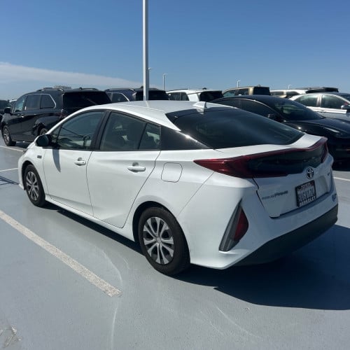 Toyota Prius Prime Full XLE 2021 ឡាន​ស្អាត​ សាច់​ដែក​ថ្មី​ណាស់​