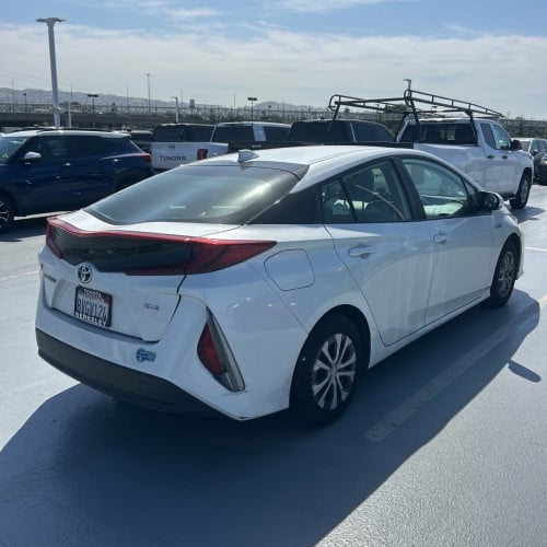 Toyota Prius Prime Full XLE 2021 ឡាន​ស្អាត​ សាច់​ដែក​ថ្មី​ណាស់​