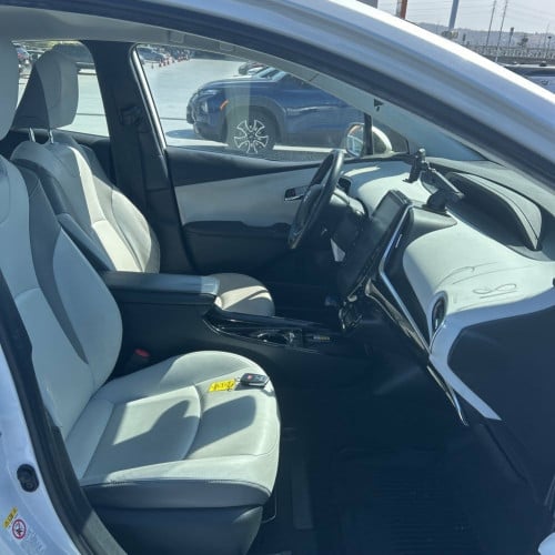 Toyota Prius Prime Full XLE 2021 ឡាន​ស្អាត​ សាច់​ដែក​ថ្មី​ណាស់​