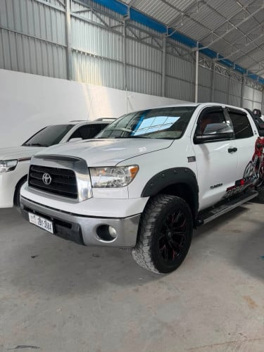 Toyota Tundra 2007 P1 ហ្គាសហេីយ​ ថ្មីណាស់​ គ្មានទាស់