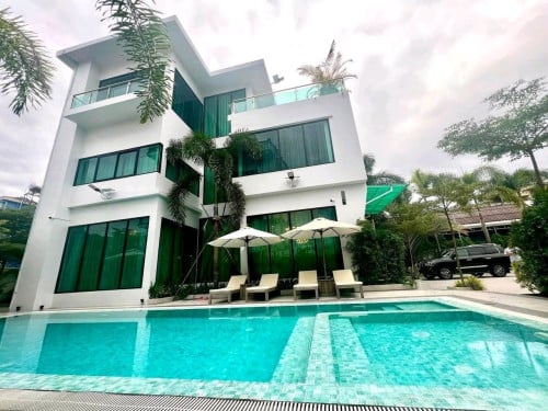 Villa For Rent