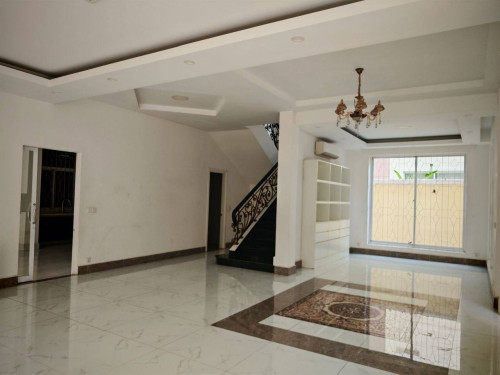 Villa Queen for rent in Borey Orkide the royal along street 2004