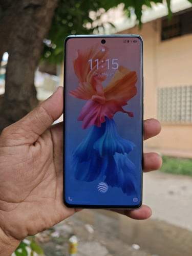 Vivo X60 Pro 12g/256g_CH(វៃដូរបាន)👉$125