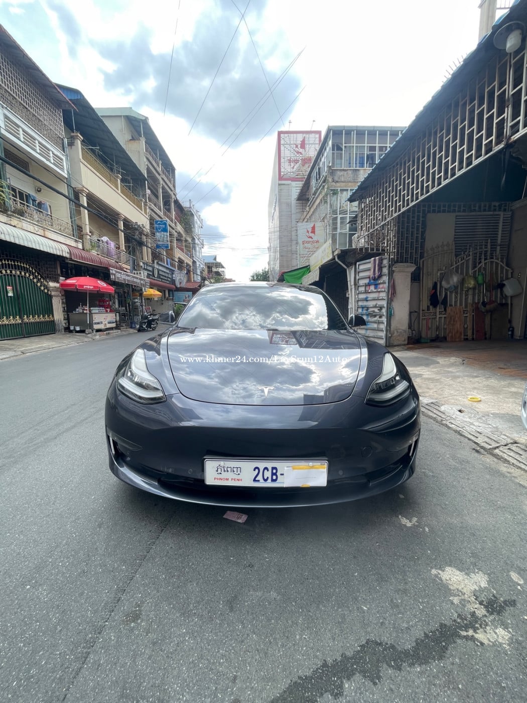 Tesla Model 3 2018 Long Range Dual Motor 7មុឺនម៉ាយសុីន មានFast Charge CCS2ស្រាប់ផ្លាកលេខម្ចាស់ដើមទី1