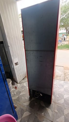 ទូខ្លះសេរត្រជាក់ទ្វារពីរ