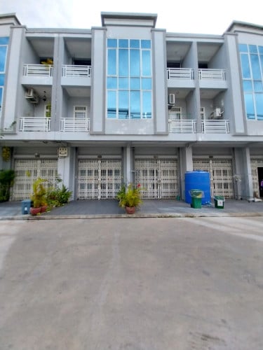 ផ្ទះលក់បន្ទាន់នៅព្រៃទា