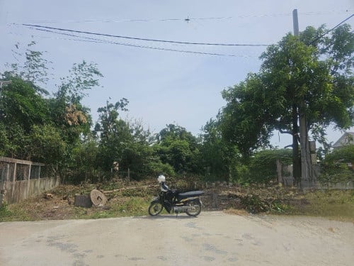 ដីកែងផ្លូវបេតុង​ ដីតម្លៃថោក