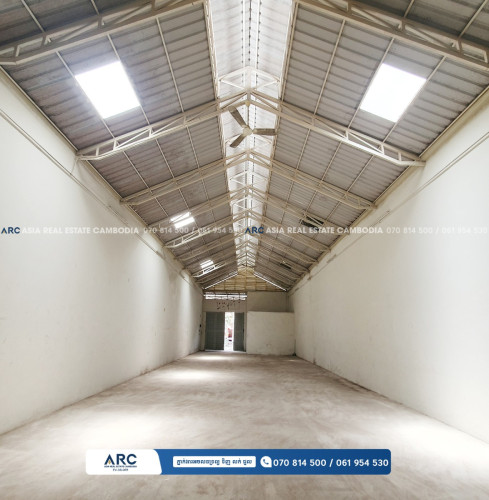 ឃ្លាំងសម្រាប់ជួល ស្ថិតនៅទួលទំពូង