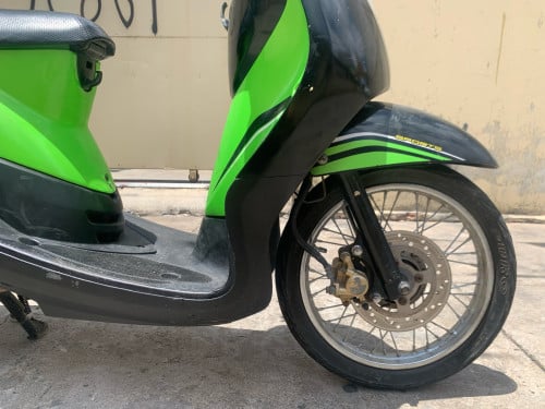 ម៉ូតូលក់​