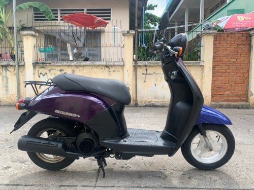 ម៉ូតូលក់​