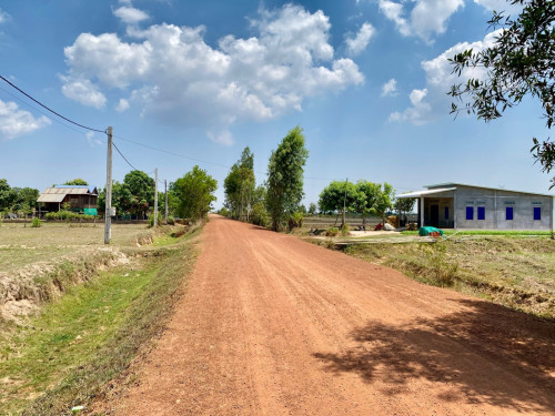 ដីជាយក្រុង ទីតាំងល្អសំរាប់គម្រោងផ្ទះលំហែរ ឬទិញលក់ចំណេញ
