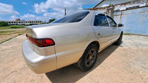 ដំណឹងលក់ឡានស្អាត​