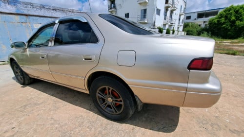 ដំណឹងលក់ឡានស្អាត​