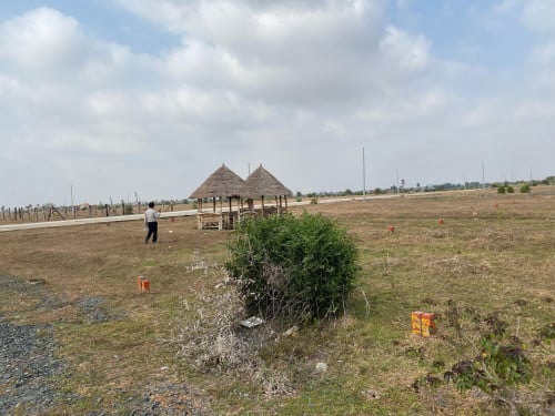លក់ទាល់លុយធ្វេីផ្ទះ
