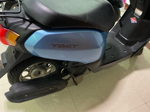 ទើបទំលាក់ពីទូក្តៅៗ