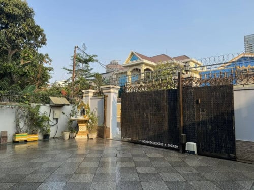 ផ្ទះវីឡា សំរាប់ជួល