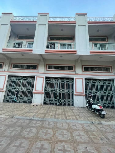 ផ្ទះជួល នៅលូប្រាំ ស្ទឹងមានជ័យ ក្រោយសាលាមីគីវេ ម្តុំបុរីជ័យជំនះ បរិយាកាសរស់នៅល្អ និងស្ងប់ស្ងាត់