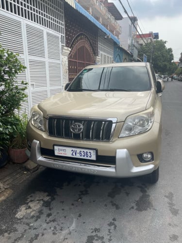 ឡានលក់ឆ្នាំ011បួនម៉ាសុីនសាំងប៉ុងពីរស្រុីនមួយជុំម្ចាស់ដើម