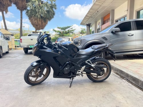 ម៉ូតូកលក់ឯកសារគ្រប់ តម្លៃ 1080$