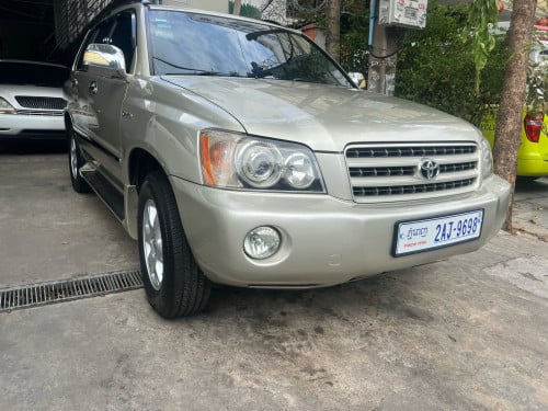 ឡានលក់បងៗ ម្ចាស់ផ្ទាល់ ឆ្នាំ2002 ប៉ុង1 លីមីធីតហ្វូលពេញ