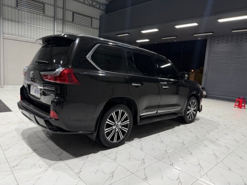 លក់​ 570 017 super Sport full option អារ៉ាប់​ ម្ចាស់ដេីម​ផ្ទាល់​ទិញ​ថ្មី​ខ្លាញ់​គោ