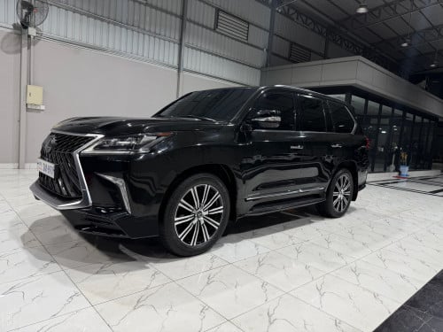 លក់​ 570 017 super Sport full option អារ៉ាប់​ ម្ចាស់ដេីម​ផ្ទាល់​ទិញ​ថ្មី​ខ្លាញ់​គោ