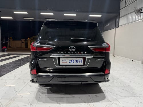 លក់​ 570 017 super Sport full option អារ៉ាប់​ ម្ចាស់ដេីម​ផ្ទាល់​ទិញ​ថ្មី​ខ្លាញ់​គោ