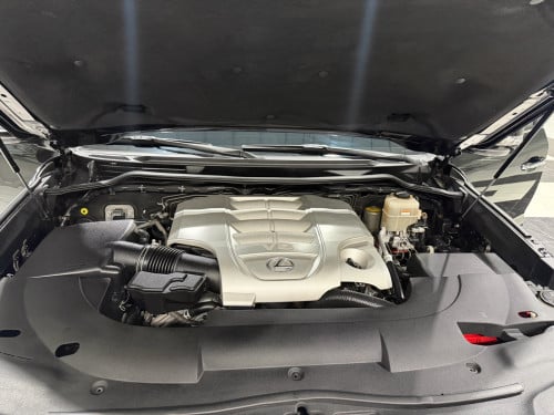 លក់​ 570 017 super Sport full option អារ៉ាប់​ ម្ចាស់ដេីម​ផ្ទាល់​ទិញ​ថ្មី​ខ្លាញ់​គោ