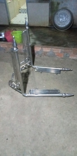 ឈ្នាន់ចំហៀងនៅថ្មី 90%