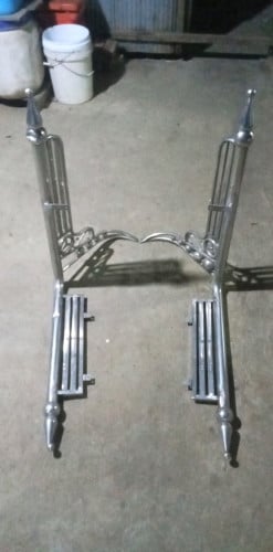 ឈ្នាន់ចំហៀងនៅថ្មី 90%