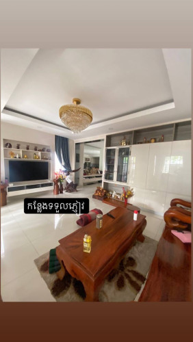 វីឡាភ្លោះ(A)សម្រាប់លក់🏡• ទីតាំង បុរី ប៉េង ហួត បឹងស្នោ(Rose Ville)