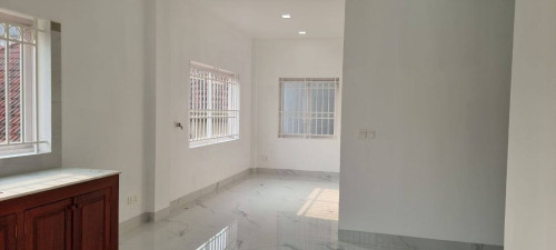 អាគារសម្រាប់ជួល/ Building for Rent (New) ផ្លុវ135 កែងផ្លូវ476 ទីតាំង៖នៅទួលទំពូងទី១ ខណ្ឌចំការមន