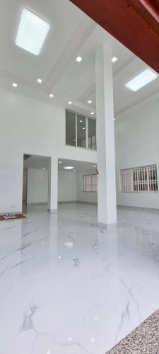 អាគារសម្រាប់ជួល/ Building for Rent (New) ផ្លុវ135 កែងផ្លូវ476 ទីតាំង៖នៅទួលទំពូងទី១ ខណ្ឌចំការមន