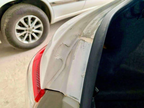 ឡានលក់ Camry 010 XLE full option ពេញ ក្នុងលឿង មានកំដៅកៅអី ពណ៌ស