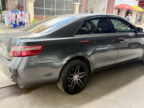 ឡានលក់ Camry 07 XLE full option ពេញ ក្នុងលឿង មានកំដៅកៅអី ពណ៌ប្រផេះ