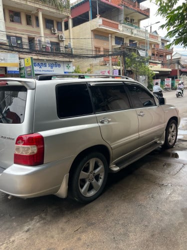 ឡានស្អាត​ HLD 01 limited pong 1