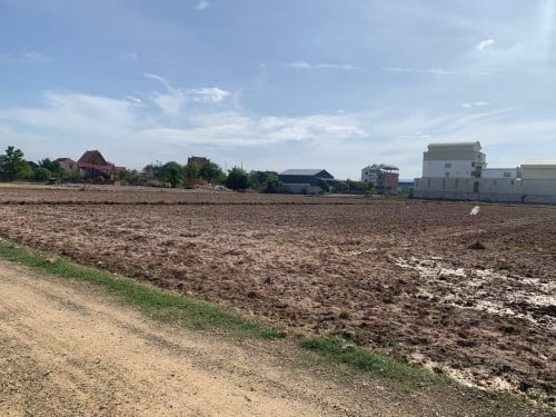 ដីលក់/Land for Sale ទីតាំង: សង្កាត់គោករកា ខណ្ឌព្រែកព្នៅ Location: Sangkat Kouk Rokar, Khan ព្រែកព្នៅ