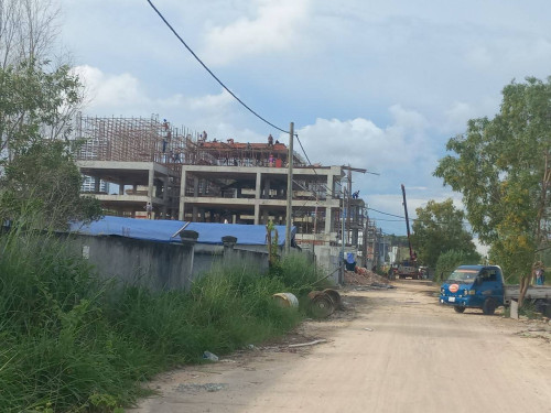 ដីលក់/Land for Sale ទីតាំង: កំពង់សោម Location: Sihanouk Ville