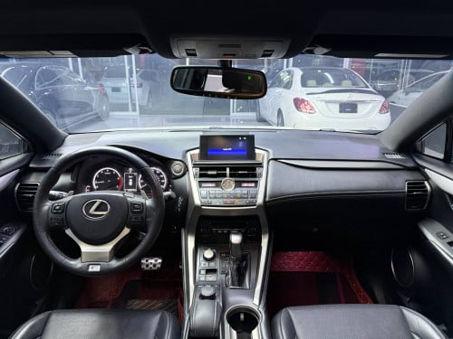 តម្លៃពិសេស LEXUS NX200T Year: 2015 Option : LUXURY UP F-SPORT