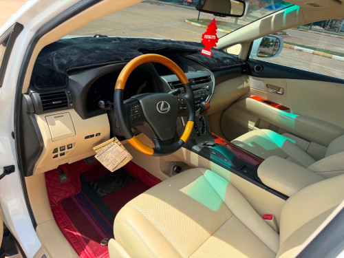 ឡានលក់Lexus RX350ឆ្នាំ2011ហ្វូលពេញប៉ុងមួយ