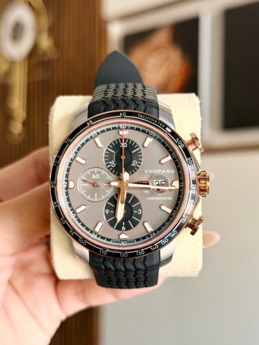 (Original) ✨𝐍𝐞𝐰 𝐀𝐫𝐫𝐢𝐯𝐚𝐥!!✨ Chopard Mille Miglia Limited Edition (250) 44mm